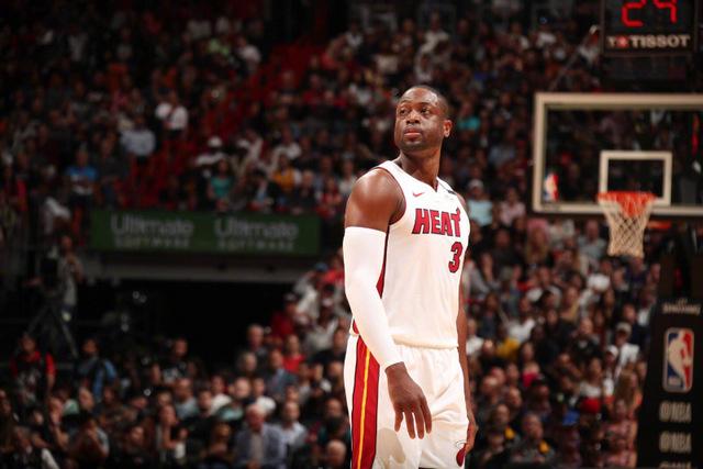 哈特20+19+10尼克斯大胜76人 步行者力克雷霆